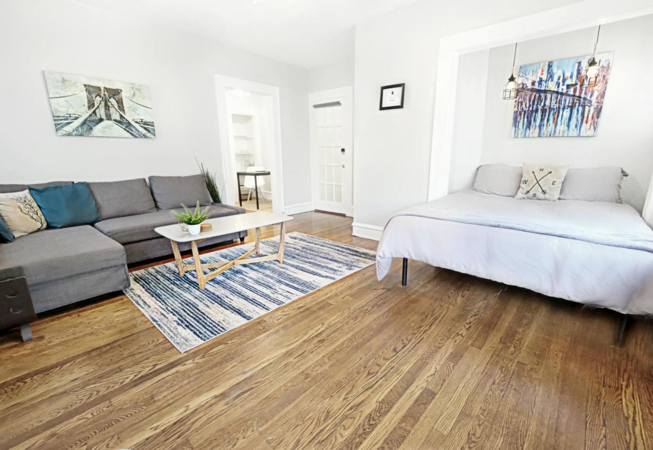 The 1920s Mainstay Flat On Lower Greenville Apartamento